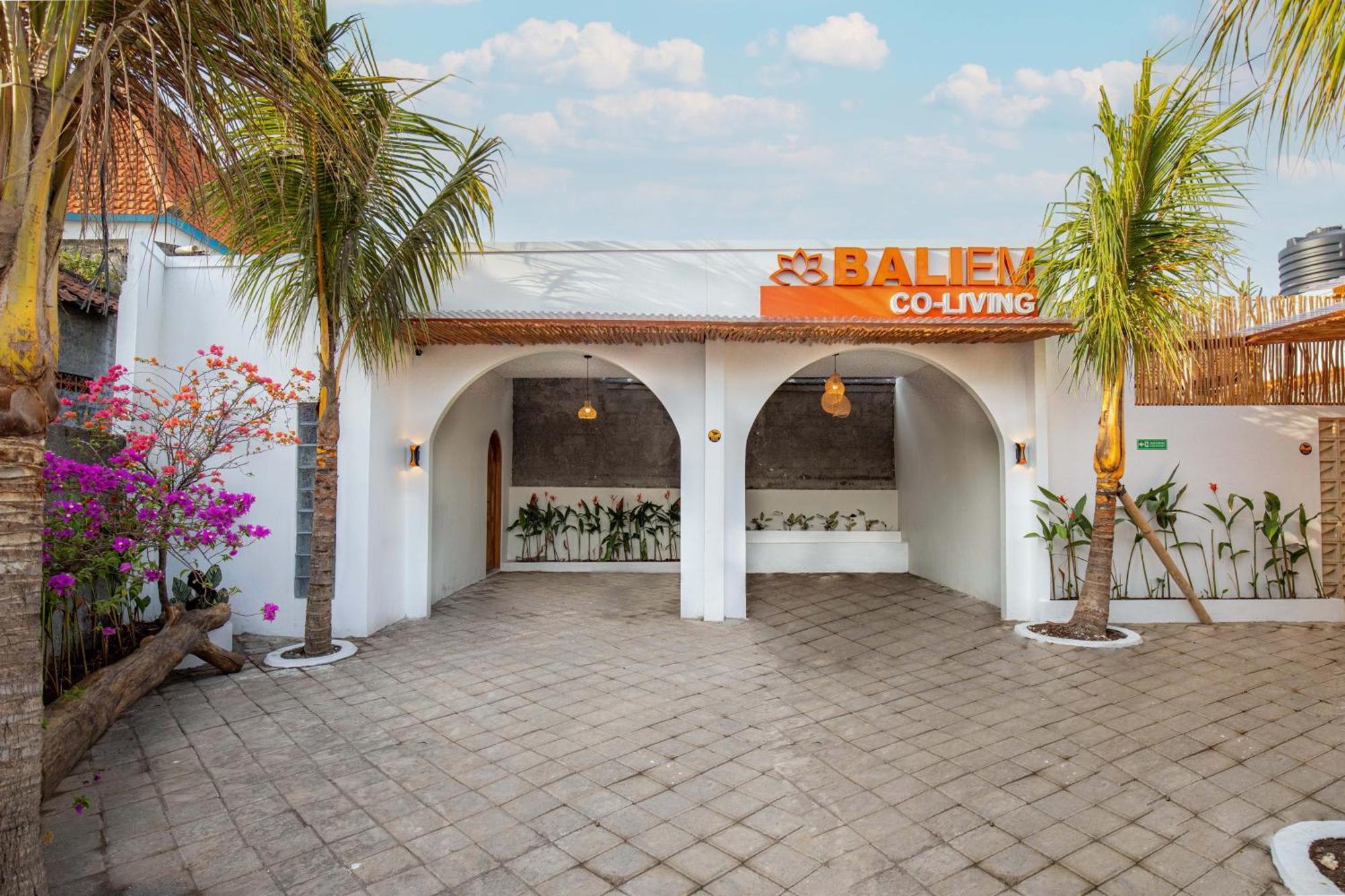 Baliem Coliving Aparthotel Jimbaran Buitenkant foto