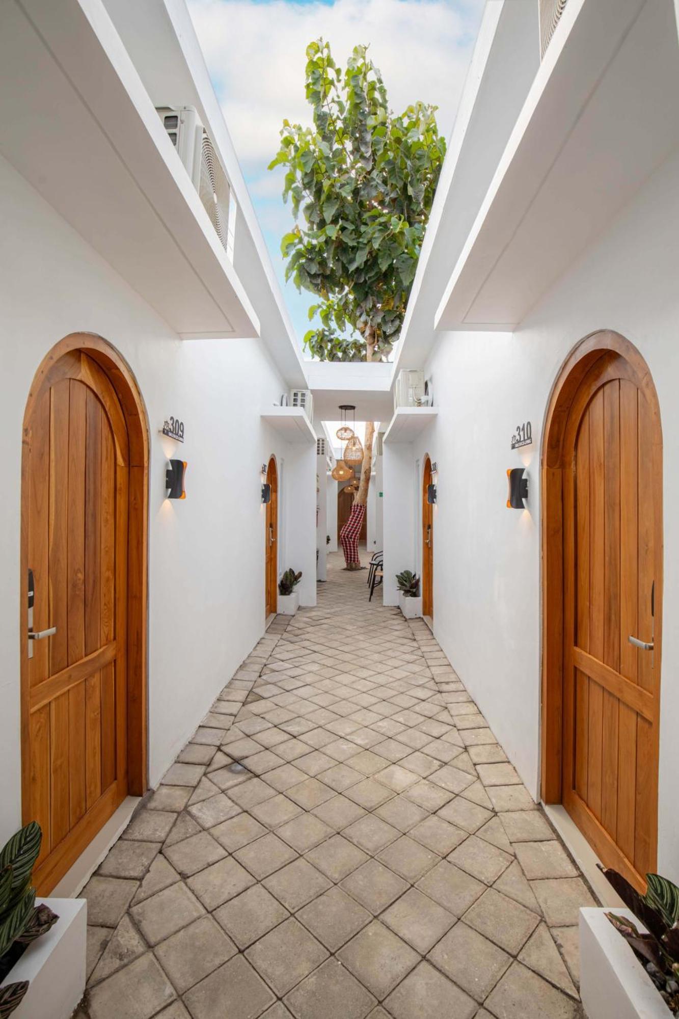 Baliem Coliving Aparthotel Jimbaran Buitenkant foto